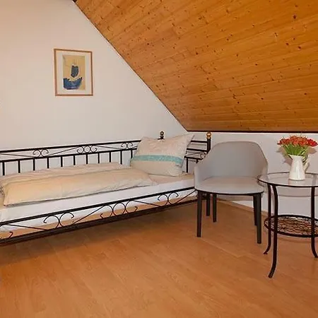Haus Fuenfschlaefer * Dreschvitz